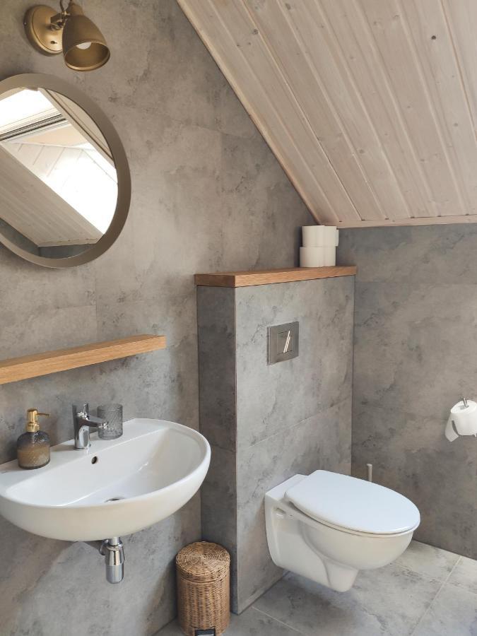 Mazursko - Komfortowe Apartamenty Nad Jeziorem, Sauna, Kominki Na Parterze Kretowiny Exterior photo