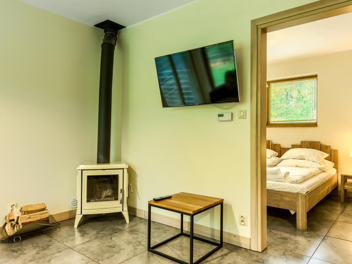 Mazursko - Komfortowe Apartamenty Nad Jeziorem, Sauna, Kominki Na Parterze Kretowiny Exterior photo
