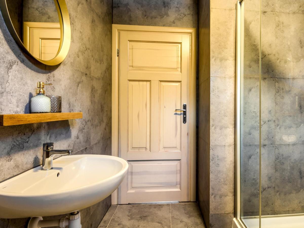 Mazursko - Komfortowe Apartamenty Nad Jeziorem, Sauna, Kominki Na Parterze Kretowiny Exterior photo